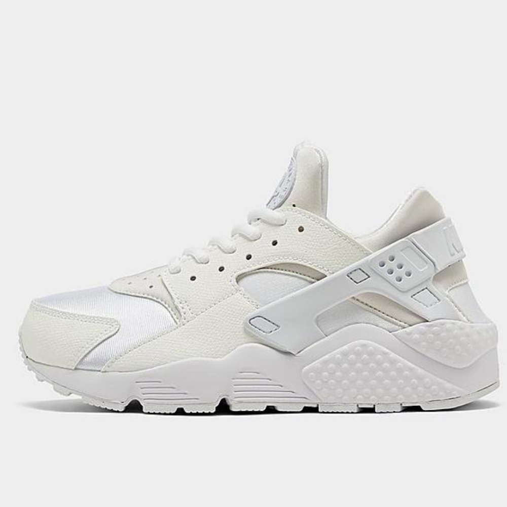 White Nike Huaraches